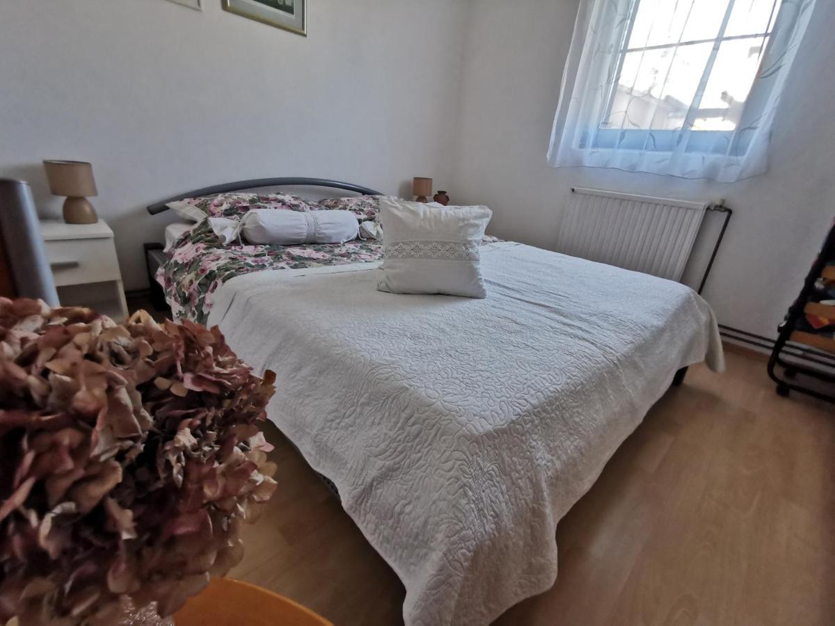 Apartmani Antonela&Andrej Привлака Екстер'єр фото