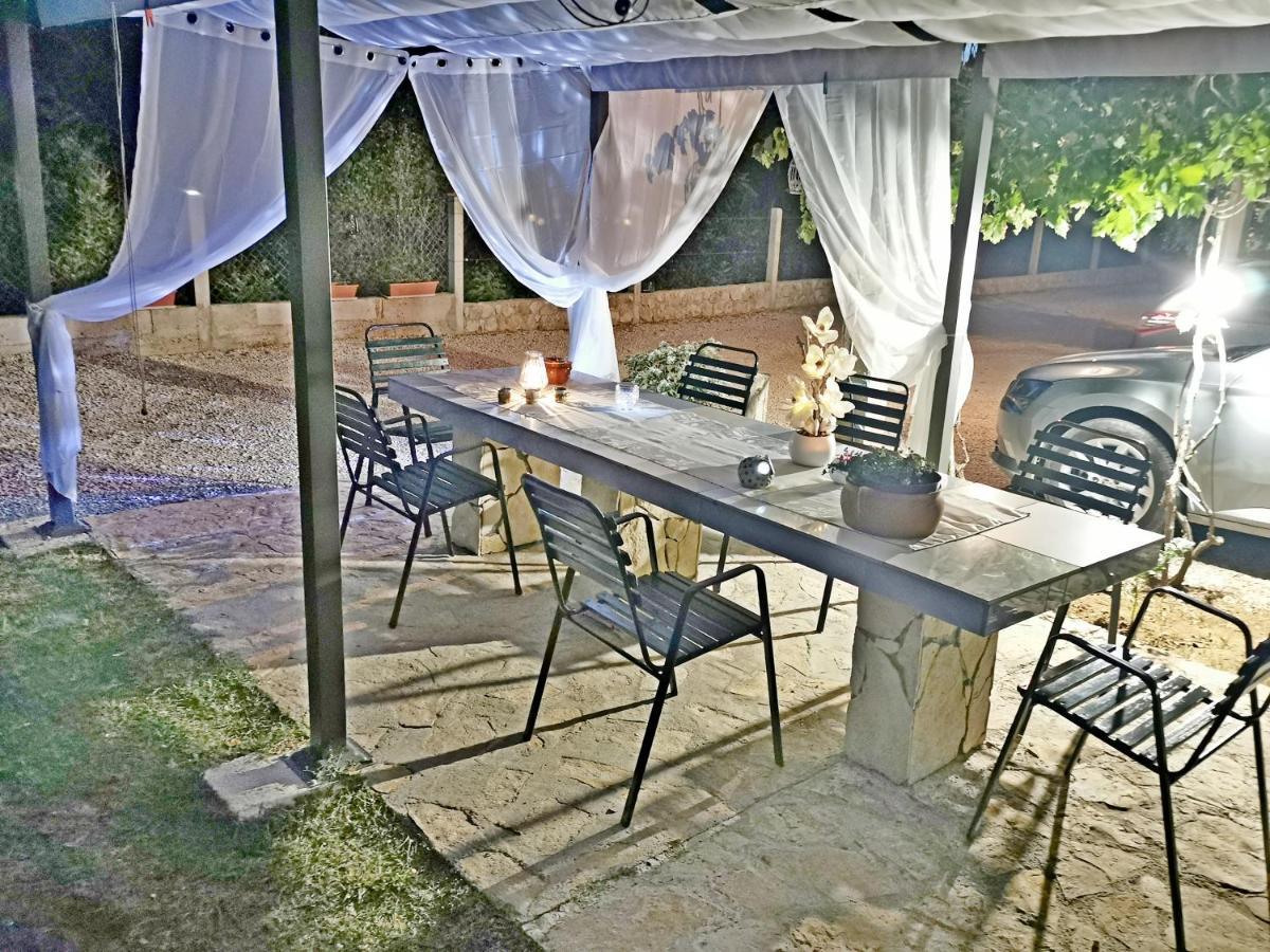 Apartmani Antonela&Andrej Привлака Екстер'єр фото